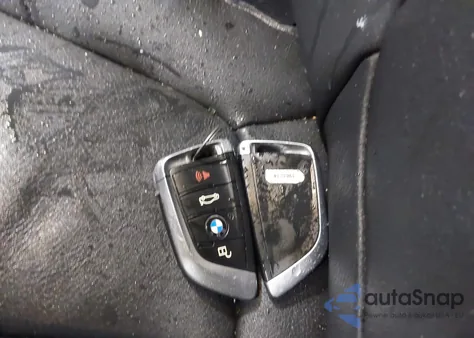 2016 BMW X1 xDrive28I from USA, damaged, VIN WBXHT3Z31G4A51802